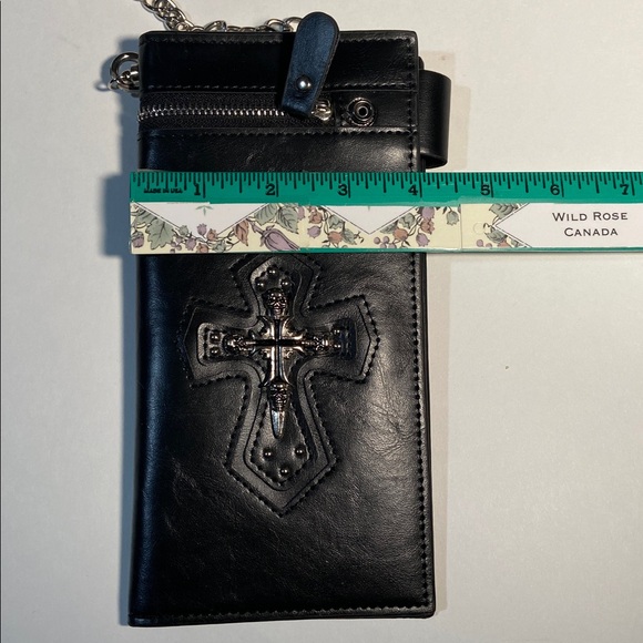 Goth Chain Wallet - Picture 5 of 6